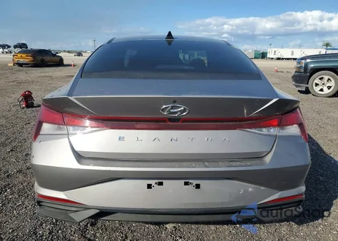 2022 Hyundai Elantra Sel z USA, uszkodzony, nr VIN KMHLM4AG7NU346420
